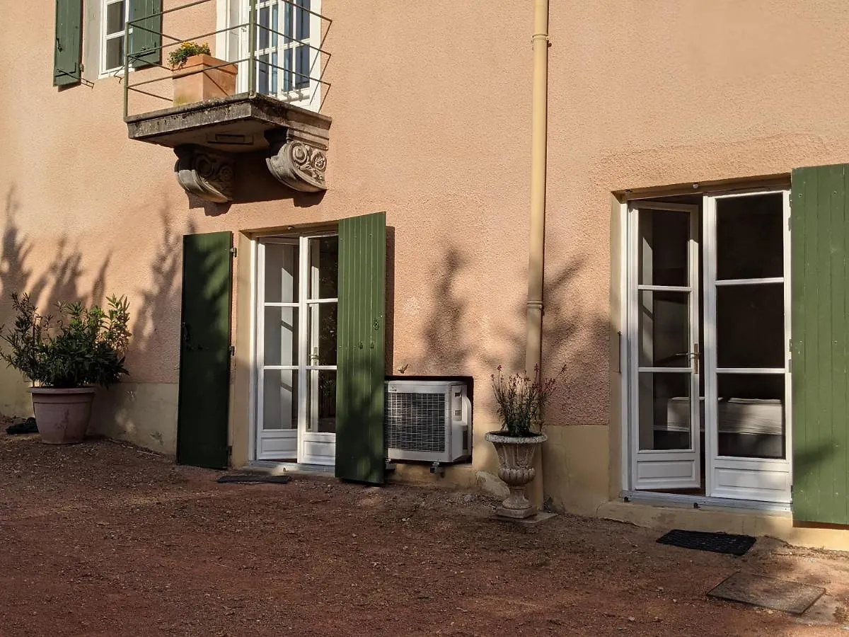 ***** Гостевой дом Un Air De Toscane Salles-Arbuissonnas-en-Beaujolais Франция
